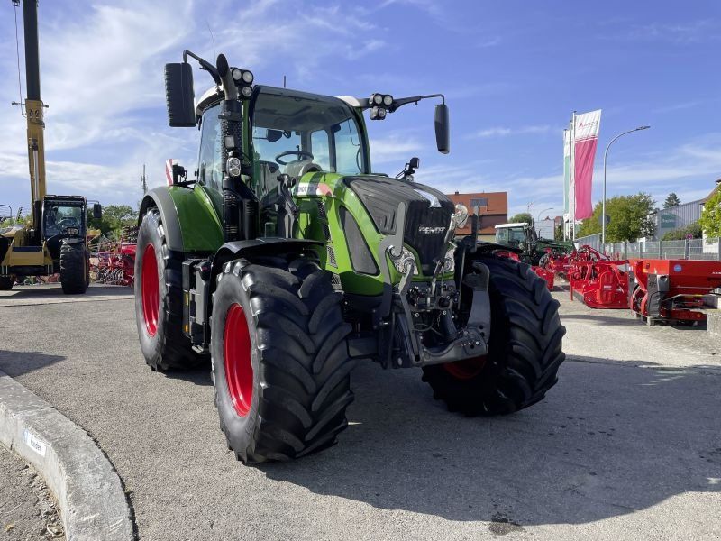 Fendt 718 VARIO S4 PROFI PLUS