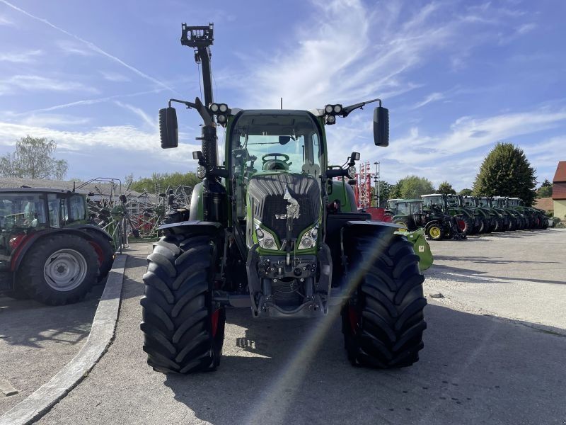 Fendt 718 VARIO S4 PROFI PLUS
