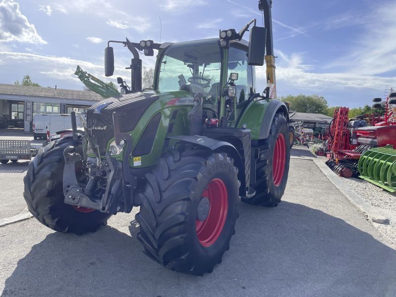 Fendt 718 VARIO S4 PROFI PLUS