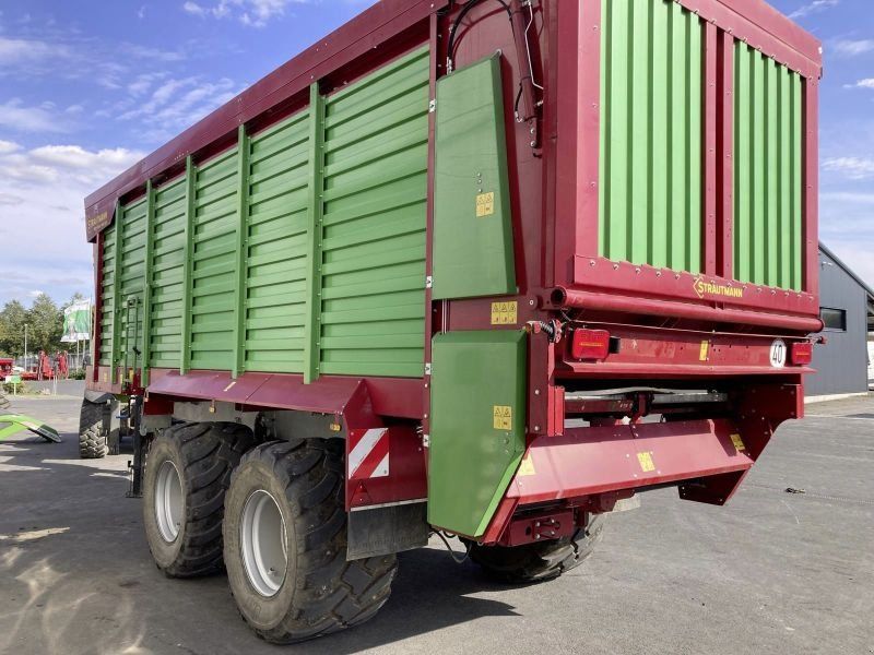Strautmann GIGA  460 DO
