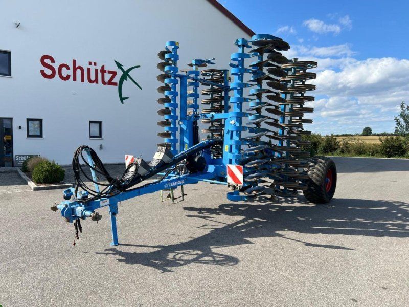 Lemken Heliodor 8KA600 mit Fahrwerk