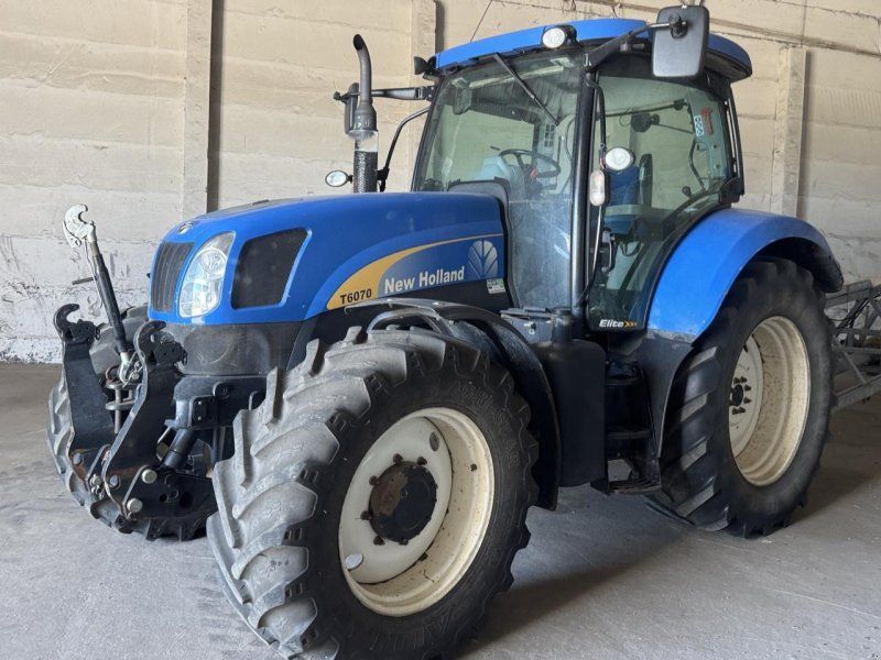 New Holland T 6070 Elite