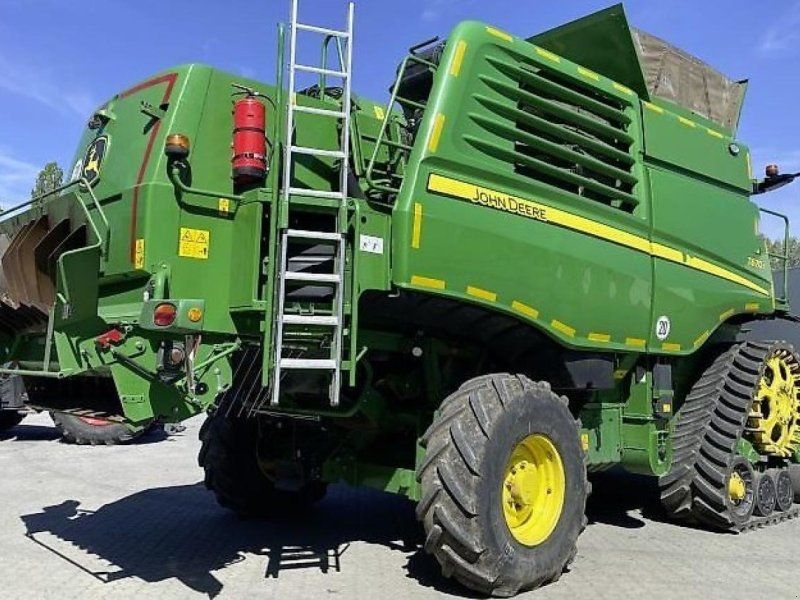 John Deere W 670i