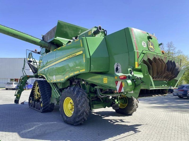 John Deere W 670i