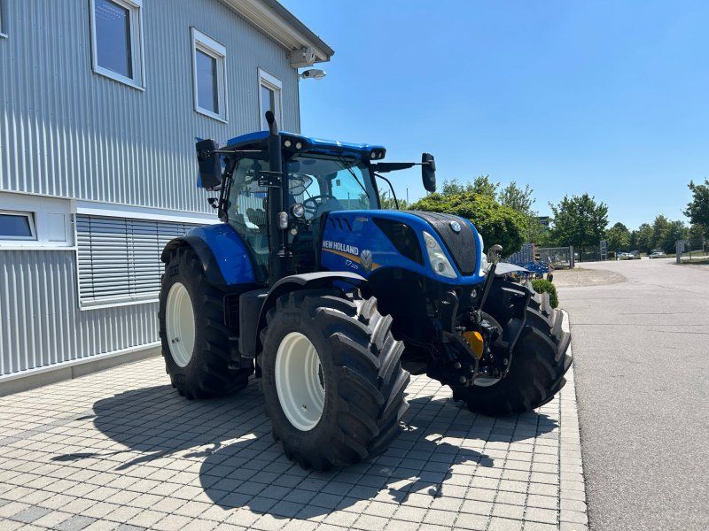 New Holland T 7.225 AutoCommand