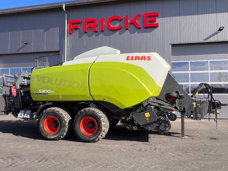 Claas Quadrant 5300 FC Evolution