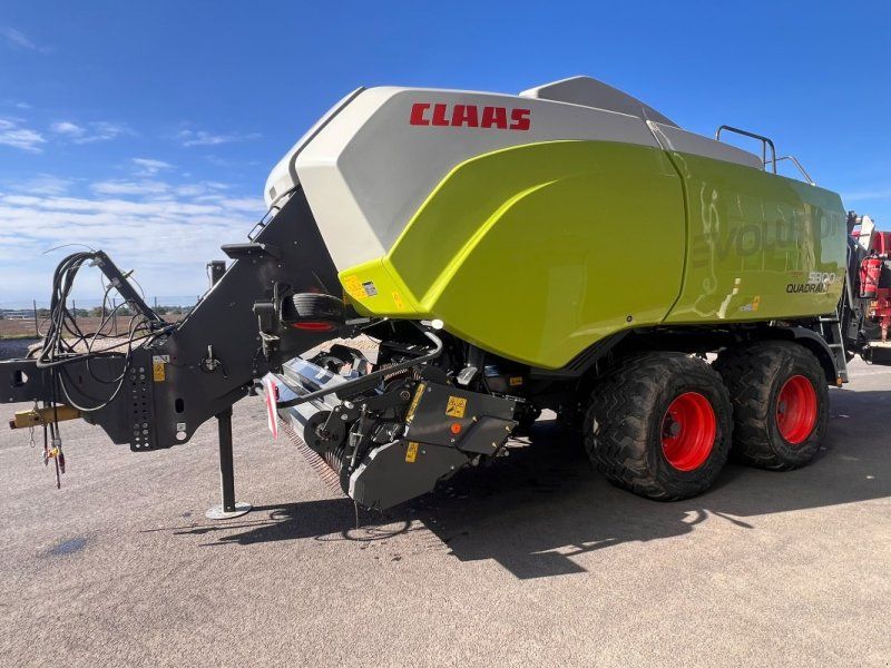 Claas Quadrant 5300 FC Evolution