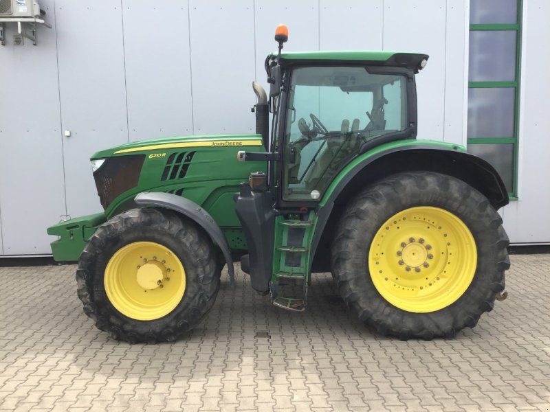 John Deere 6210R