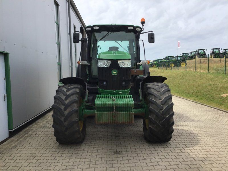 John Deere 6210R