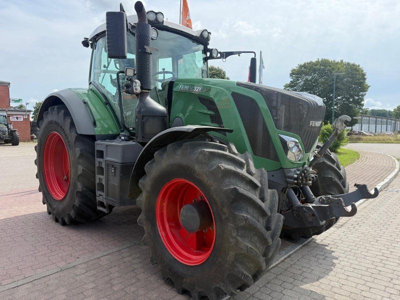 Fendt 828 Vario S4 Profi Plus