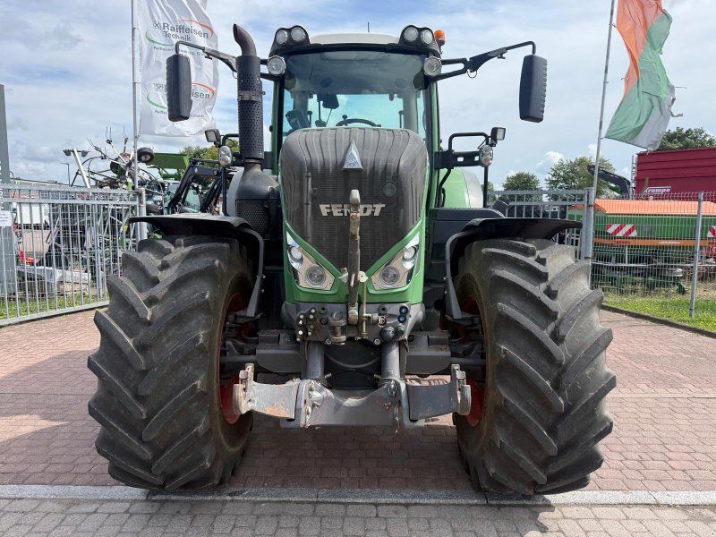 Fendt 828 Vario S4 Profi Plus
