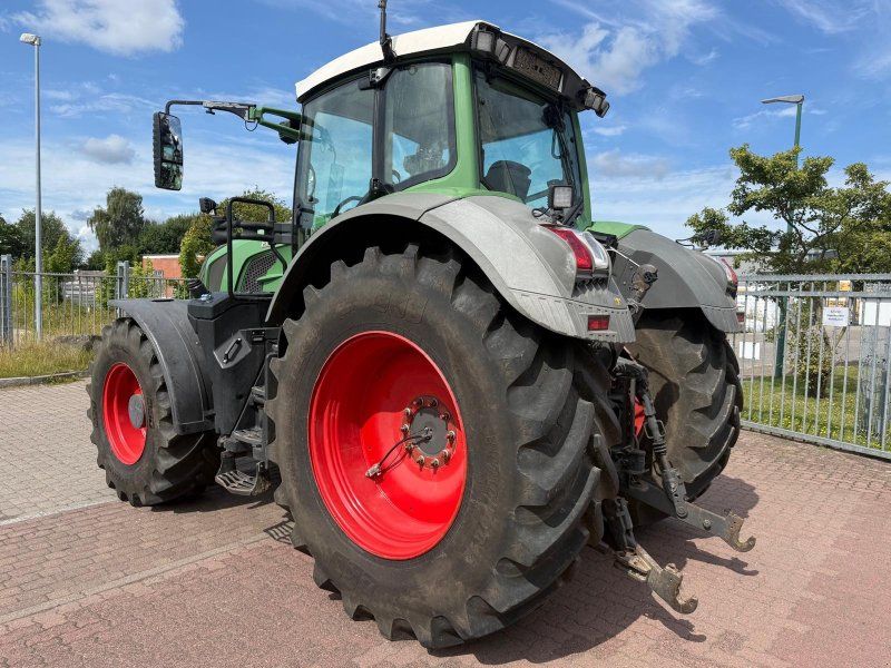Fendt 828 Vario S4 Profi Plus