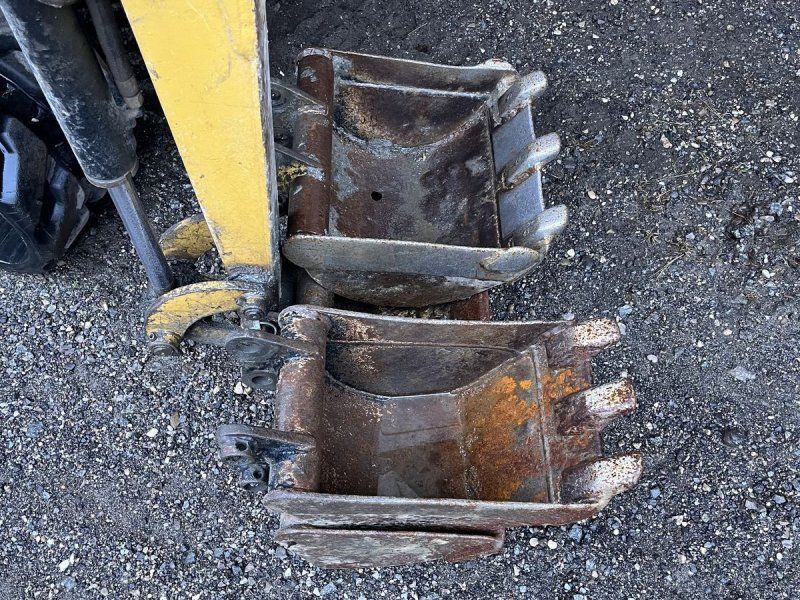 Cat 300.9