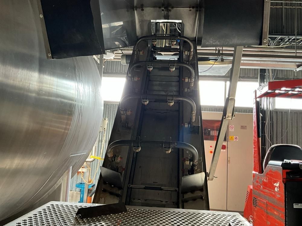 1996 Tetra pak Crate stacker