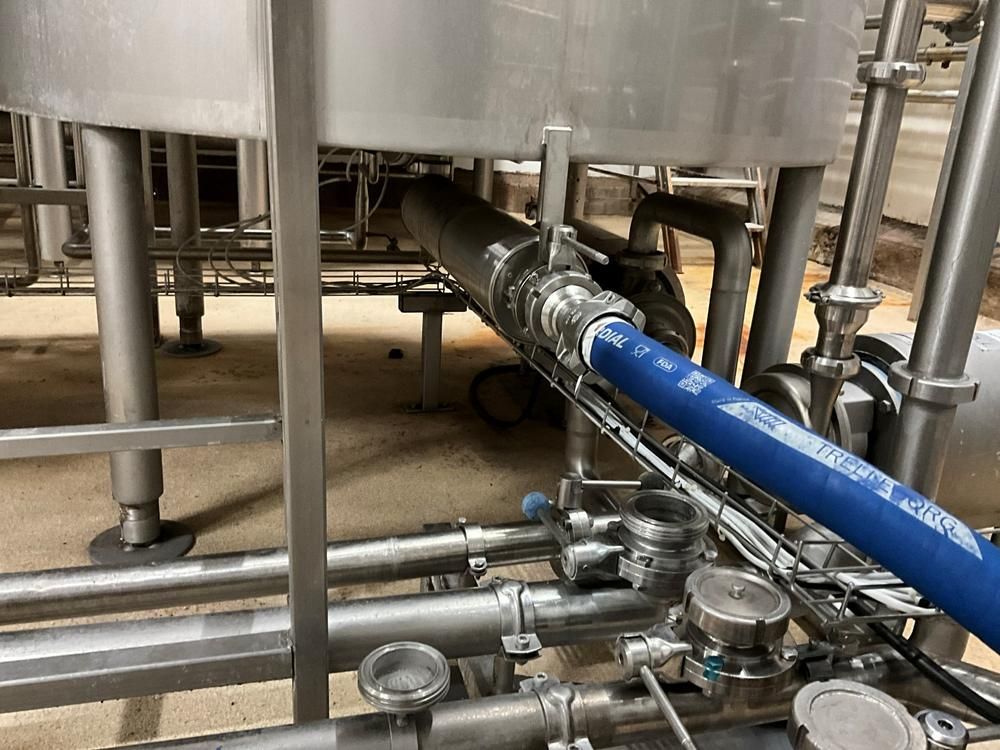 1983 Wedholm DC41 s/s vertical tank