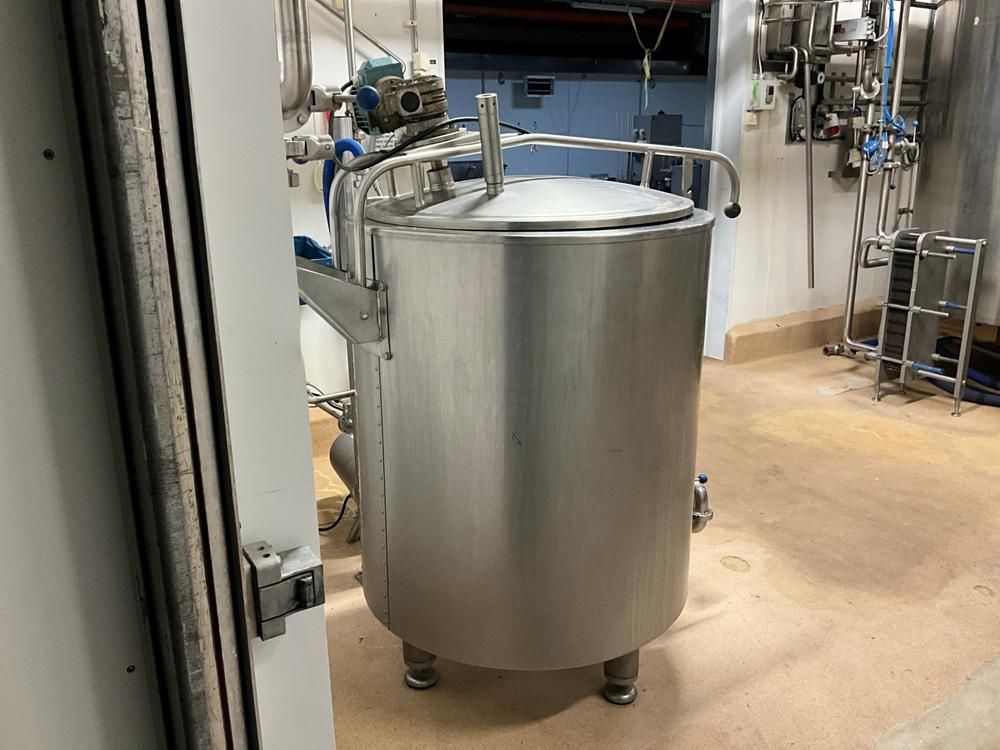 1966 Paasch G31 s/s vertical tank