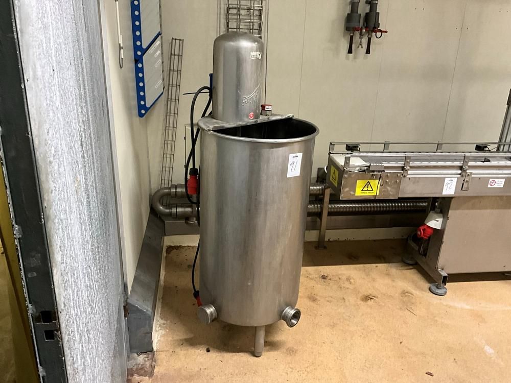 S/s vertical tank