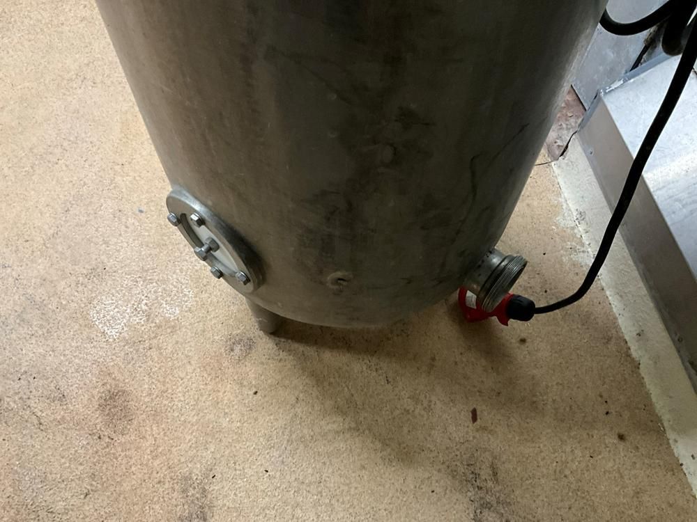 S/s vertical tank