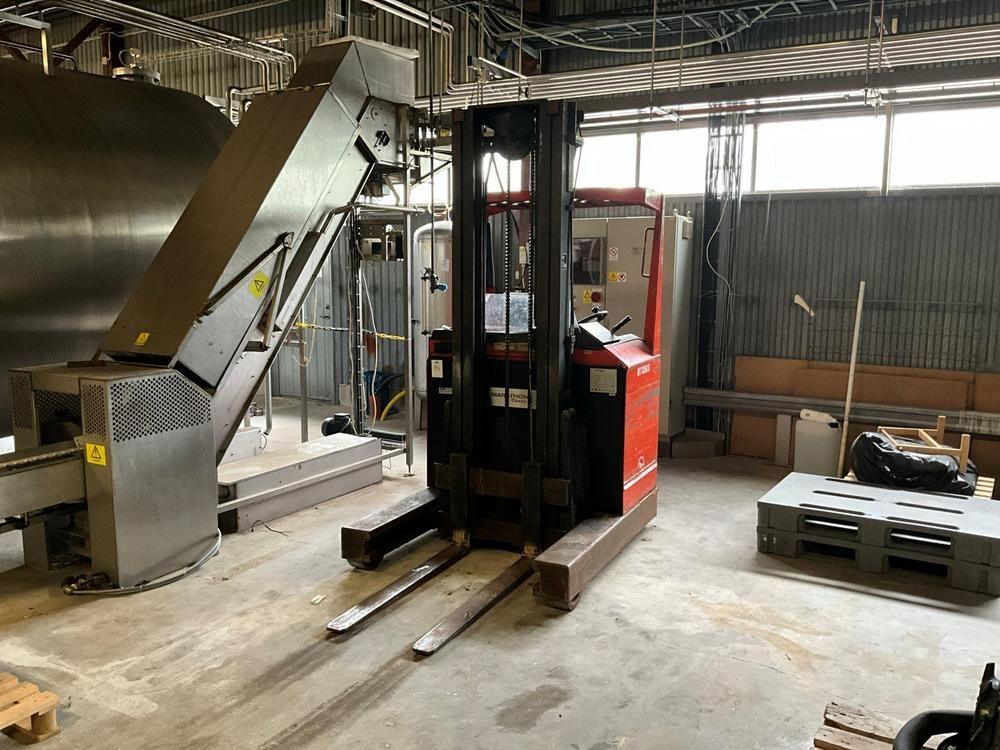 BT RT 1350 E/12 Reacher forklift