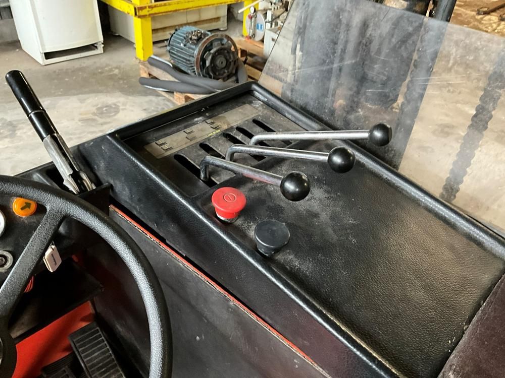 BT RT 1350 E/12 Reacher forklift