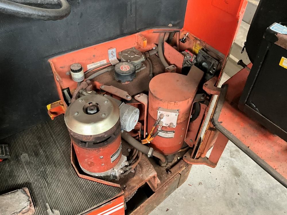 BT RT 1350 E/12 Reacher forklift