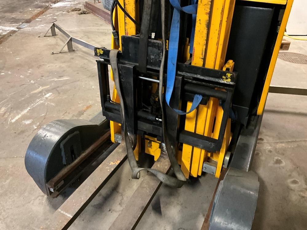 2001 Ljungheinrich ETVC 16 Reacher forklift