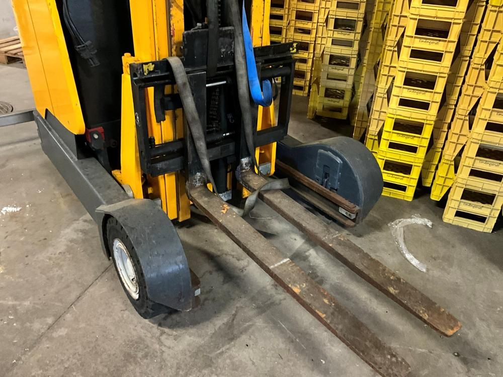 2001 Ljungheinrich ETVC 16 Reacher forklift