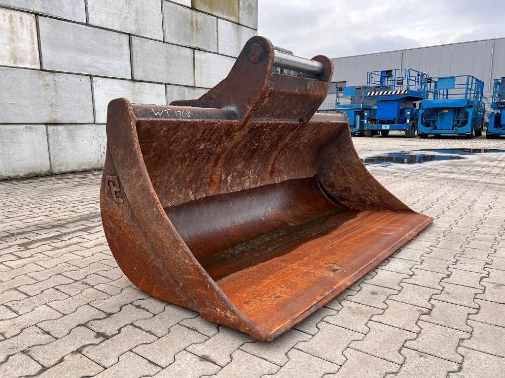 Pladdet OQ80 Slotenbak - Ditch cleaning bucket