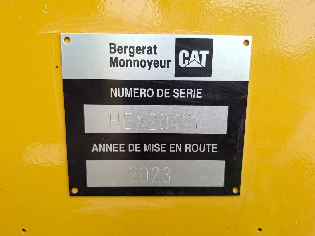 CAT 320