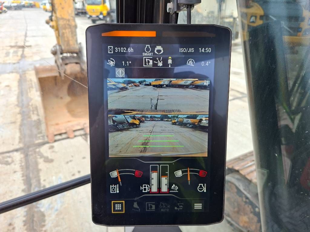 CAT 320