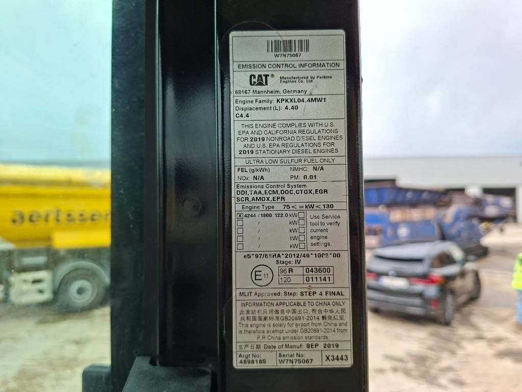 CAT 320