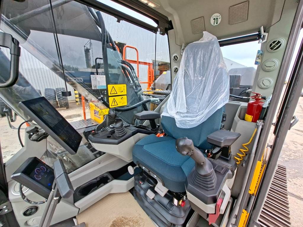 Volvo EC230FL5