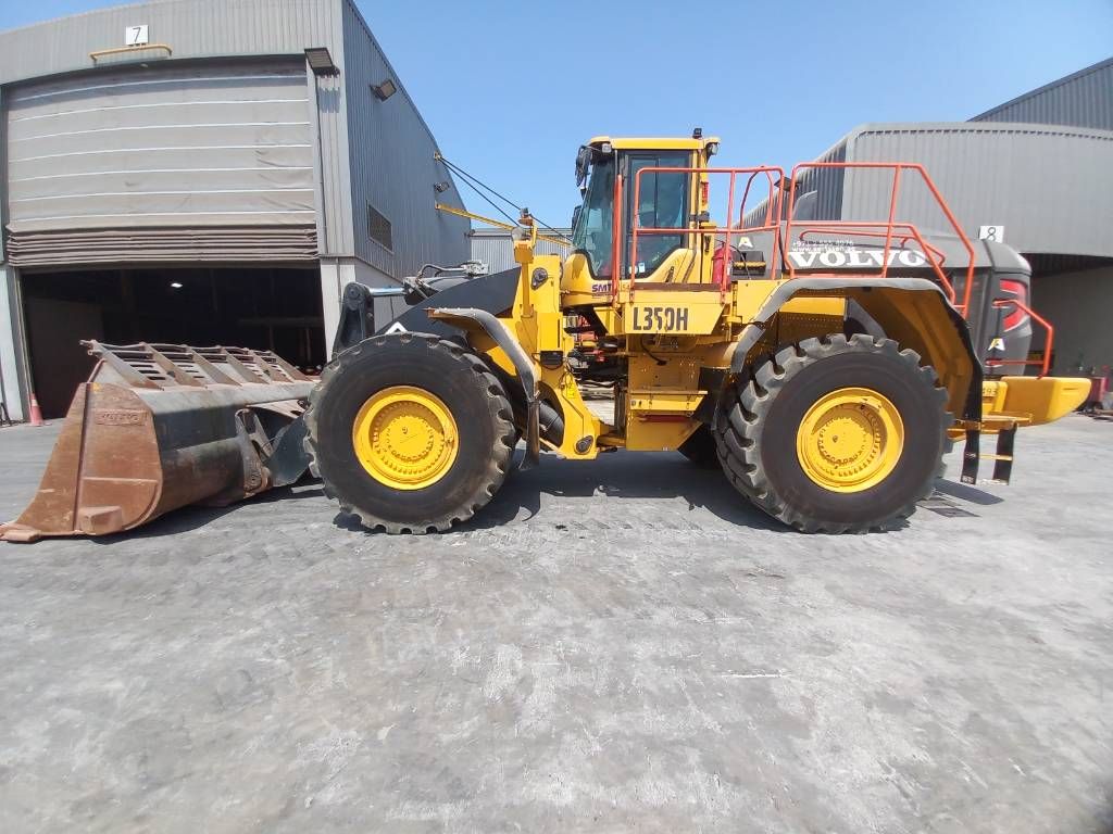 Volvo L350H (EXW - Abu Dhabi)