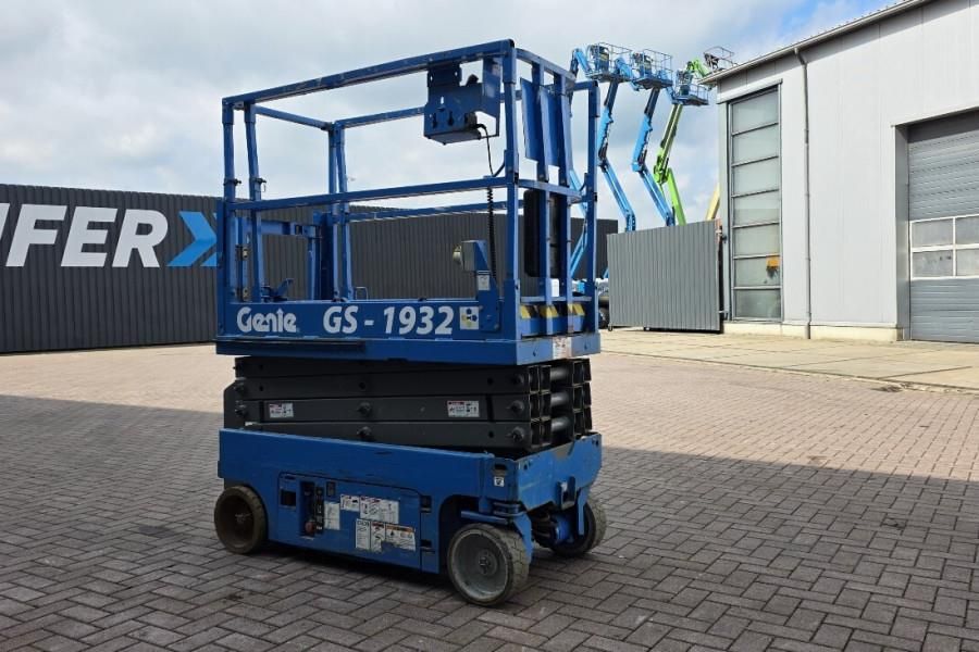 Genie GS1932 Electric, Working Height 7.8 m, 227kg Capac