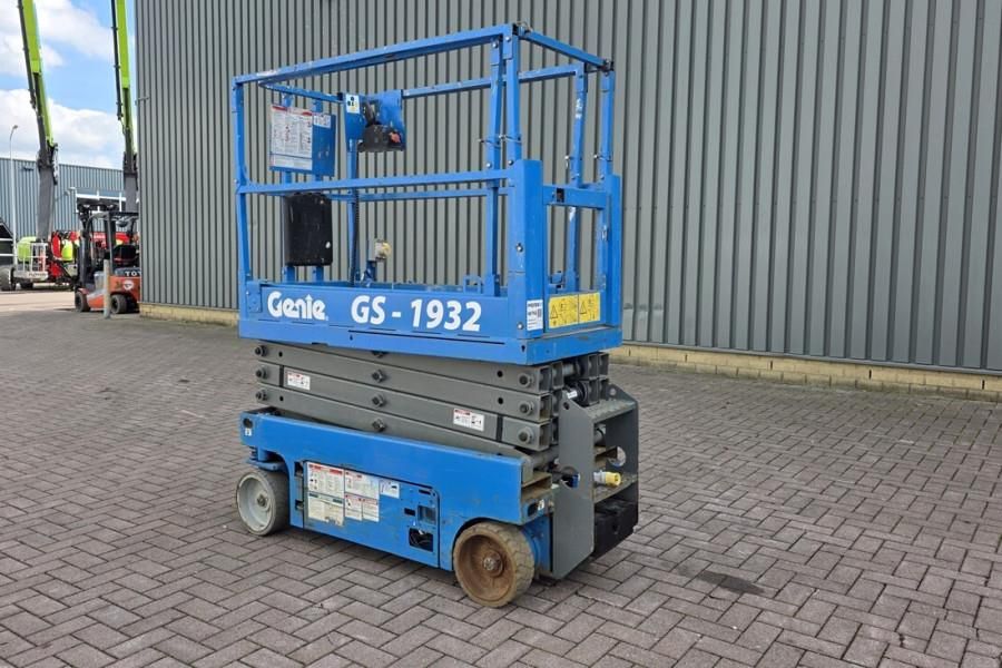 Genie GS1932 Electric, Working Height 7.8 m, 227kg Capac