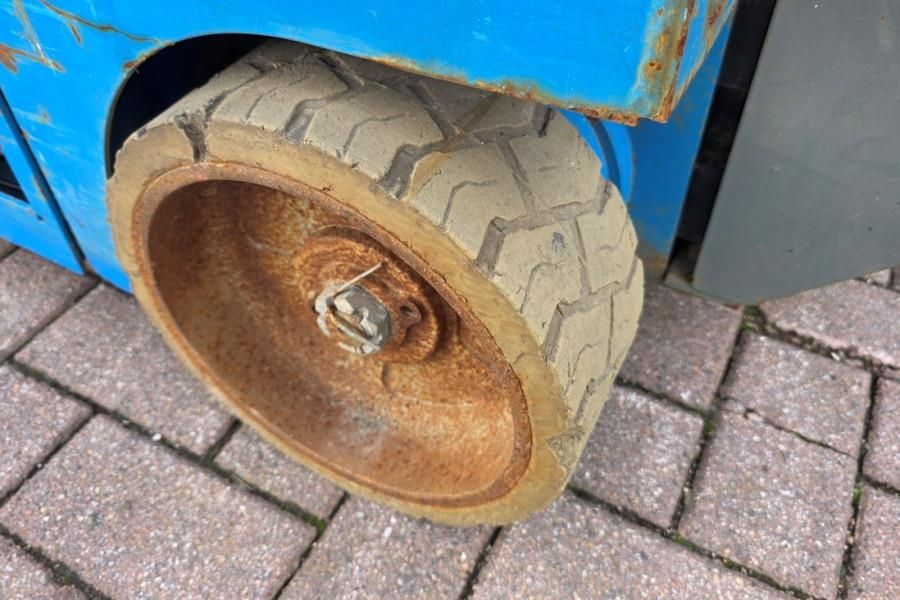 Genie GS1932 Electric, Working Height 7.8 m, 227kg Capac