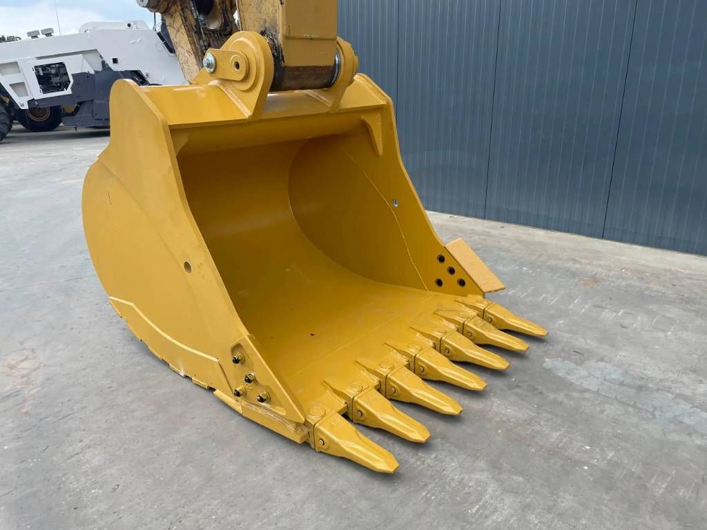 CAT 349D2 - TB