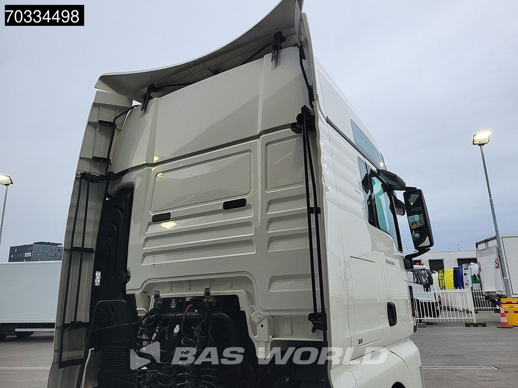 MAN TGX 18.500 4X2 XXL Mega Retarder 2x Tanks ACC Navi
