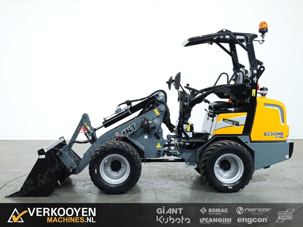 2026 Giant G2300 X-tra HD VK11026