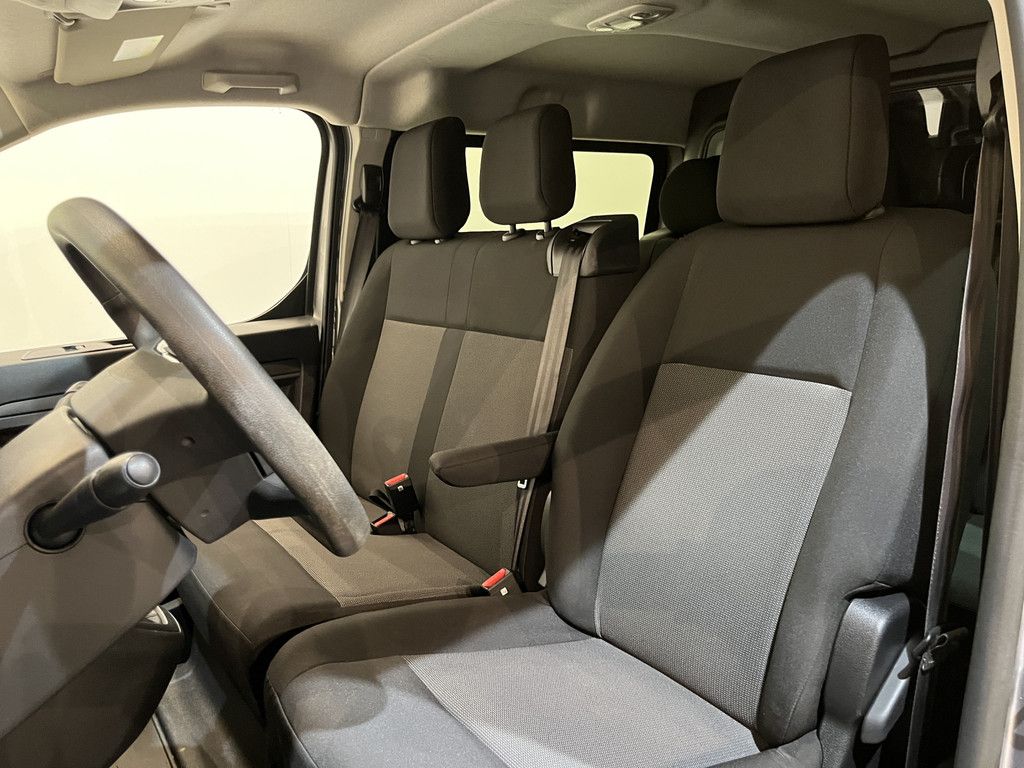 Opel Vivaro 2.0 145 PK L3 DC Dubbel Cabine 6 persoons / Euro 6 / Airco / Cruise Control / CarPlay / Camera / Trekhaak / Facelift / 60.400 KM !!