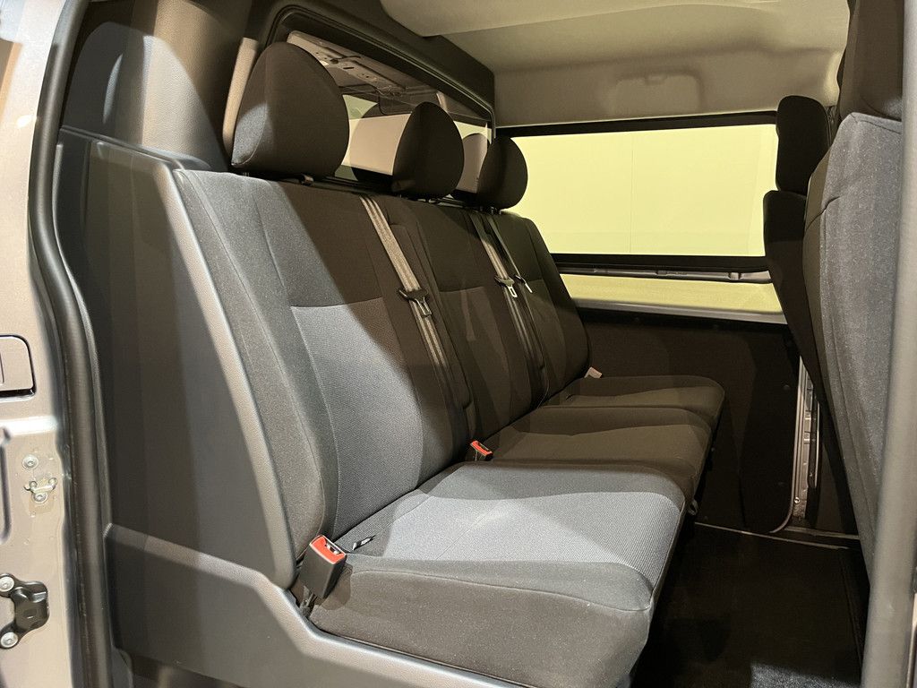 Opel Vivaro 2.0 145 PK L3 DC Dubbel Cabine 6 persoons / Euro 6 / Airco / Cruise Control / CarPlay / Camera / Trekhaak / Facelift / 60.400 KM !!