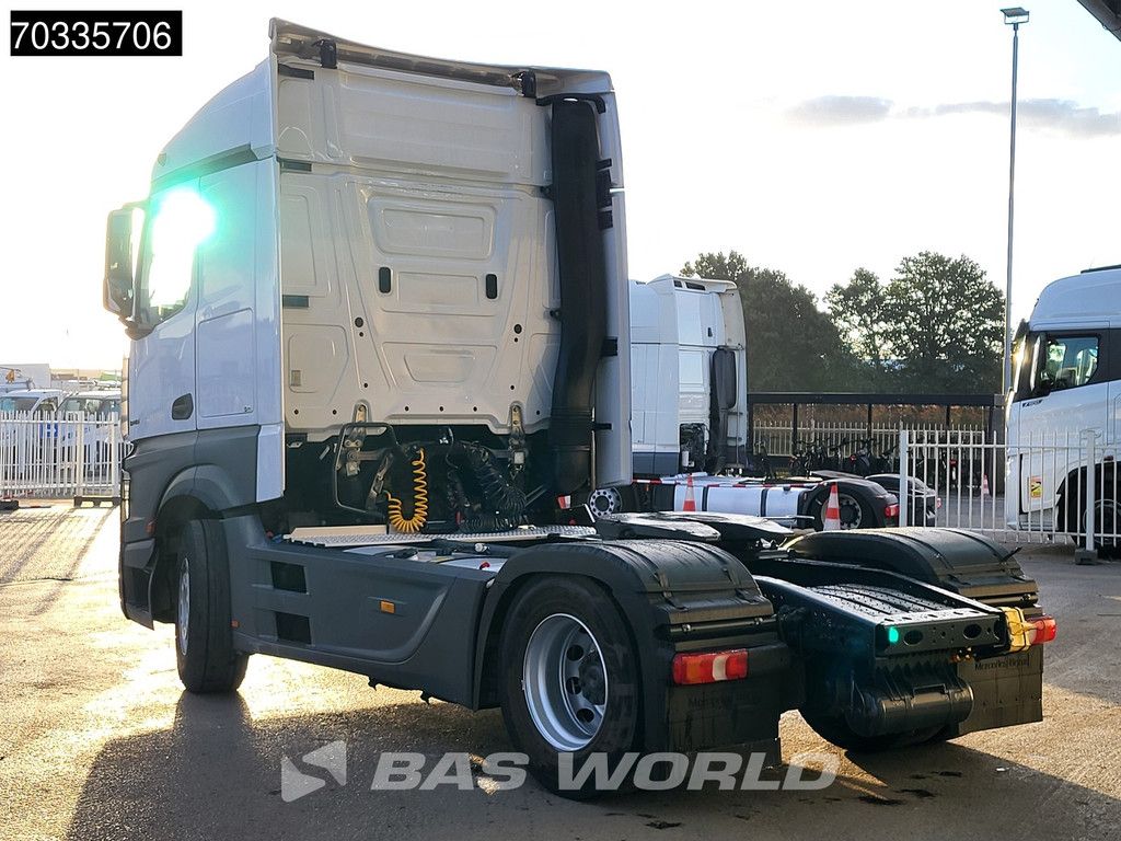 Mercedes Actros 1845 4X2 StreamSpace Retarder APK 01-2027 Standklima ACC Navi