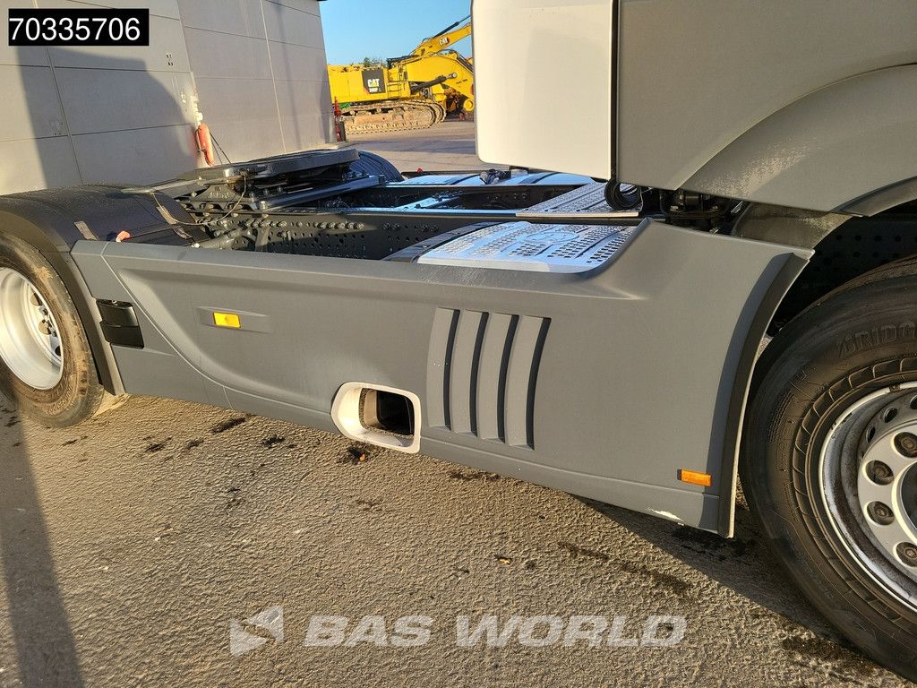 Mercedes Actros 1845 4X2 StreamSpace Retarder APK 01-2027 Standklima ACC Navi