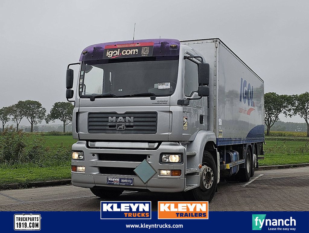 M.A.N. 26.390 TGA 6x2 taillift