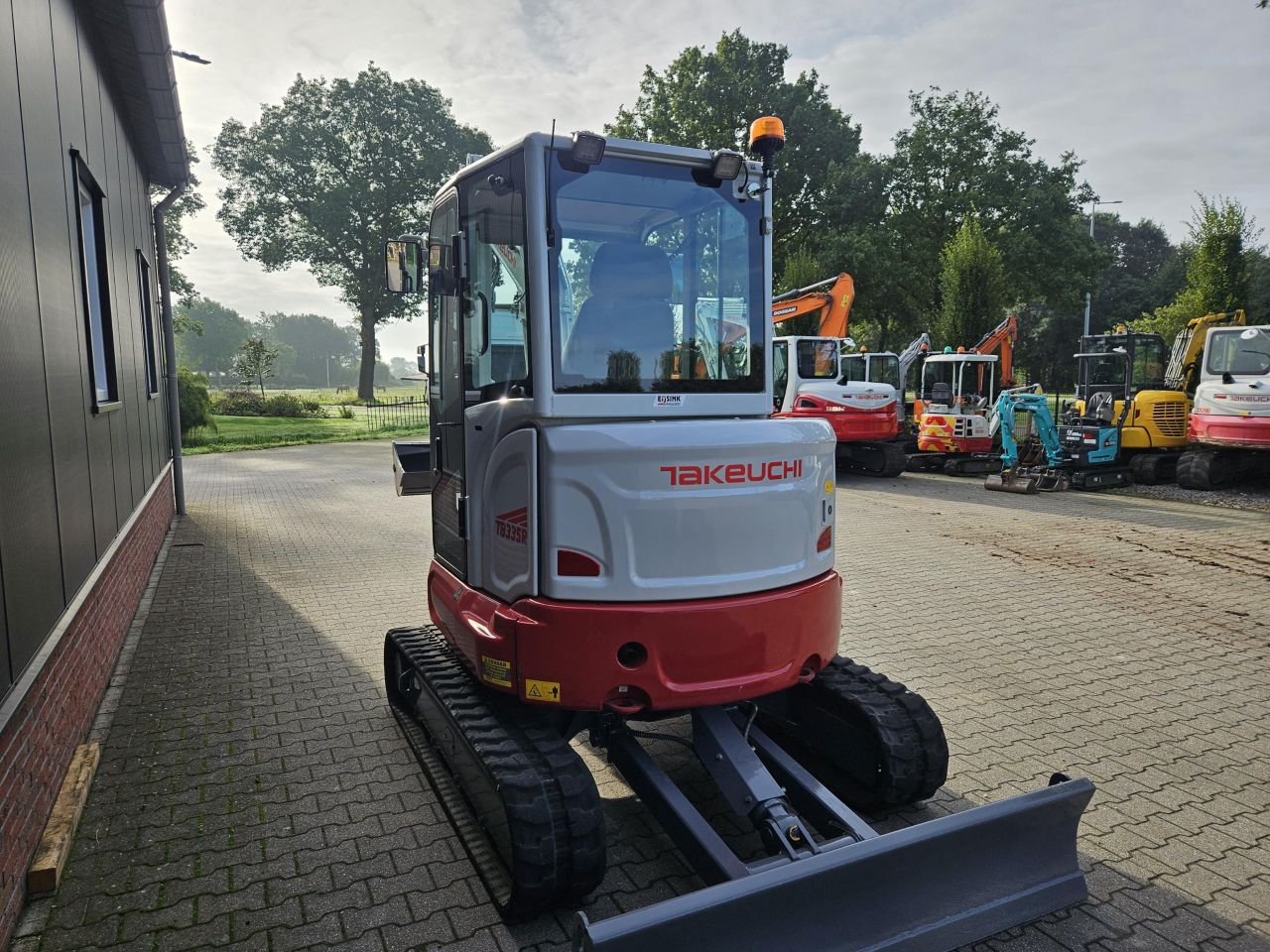 Takeuchi TB335R Stage V