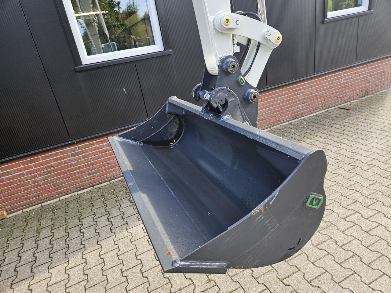 Takeuchi TB335R Stage V