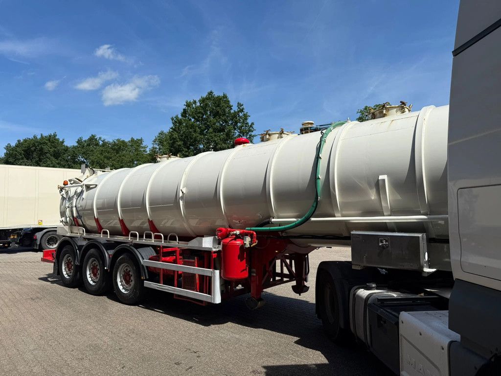 Whale tankers 29.5m3 Pressure ADR Tanker + Perkins self support engine