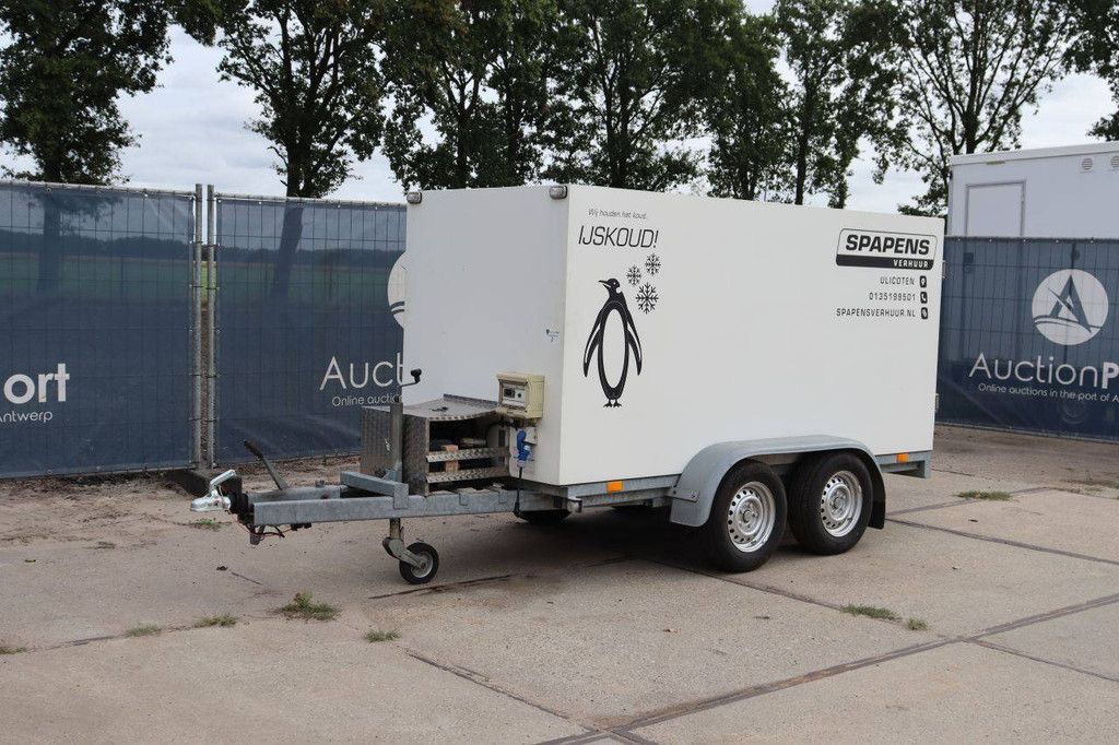 Closed Refrigerated Trailer Van Weel VW 2000kg 2005