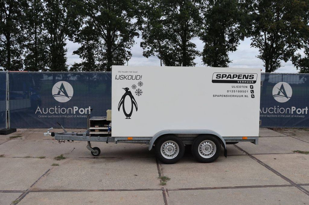 Closed Refrigerated Trailer Van Weel VW 2000kg 2005
