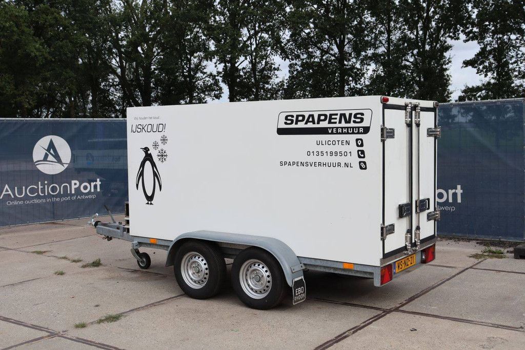 Closed Refrigerated Trailer Van Weel VW 2000kg 2005